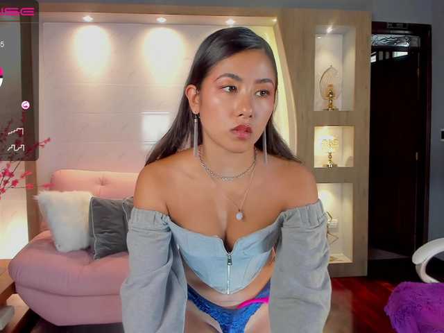 Live sex webcam photo for Sadashi1 #241427309