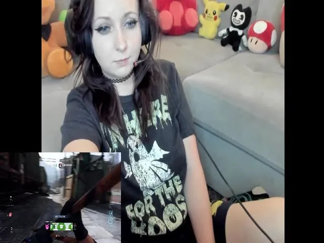 Live sex webcam photo for PrincessBluu #260894366