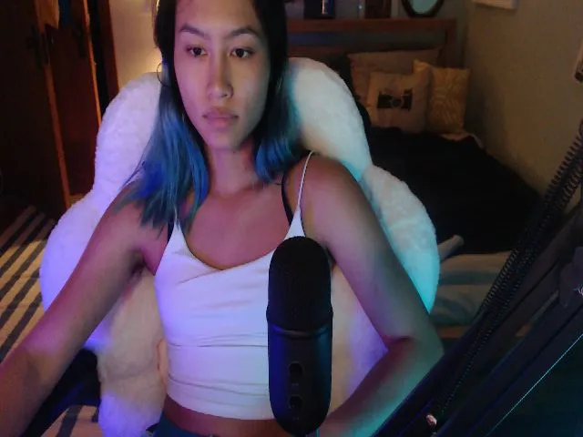 Live sex webcam photo for violishh #264119448