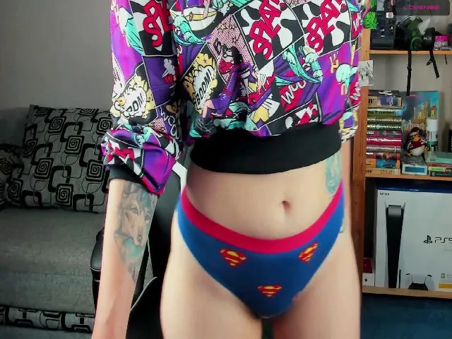 Live sex webcam photo for Sky_Drag0n #257366632