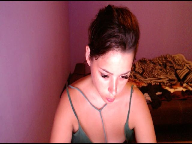 Live sex webcam photo for LoveJulliette #264402258