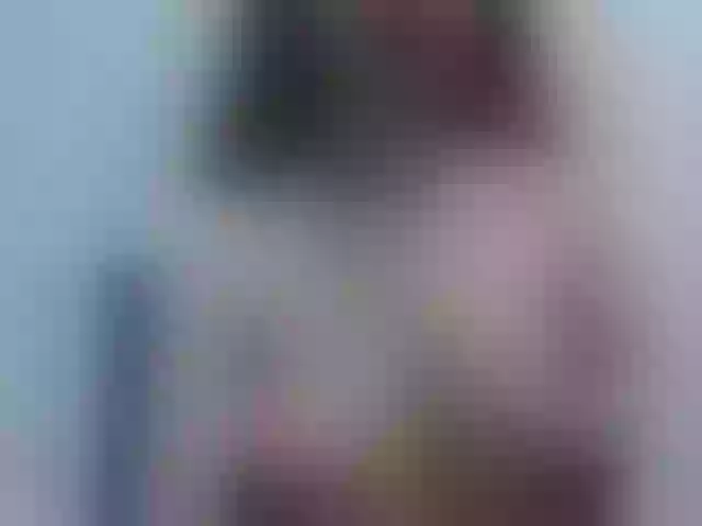 Live sex webcam photo for Alida-2 #241403393