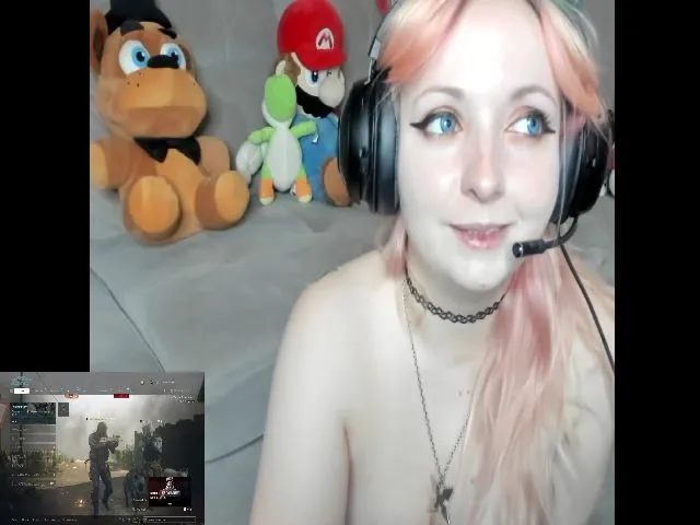 Live sex webcam photo for PrincessBluu #256069476