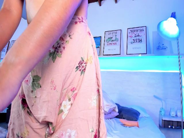 Live sex webcam photo for Sophia_Ferrer #257828249