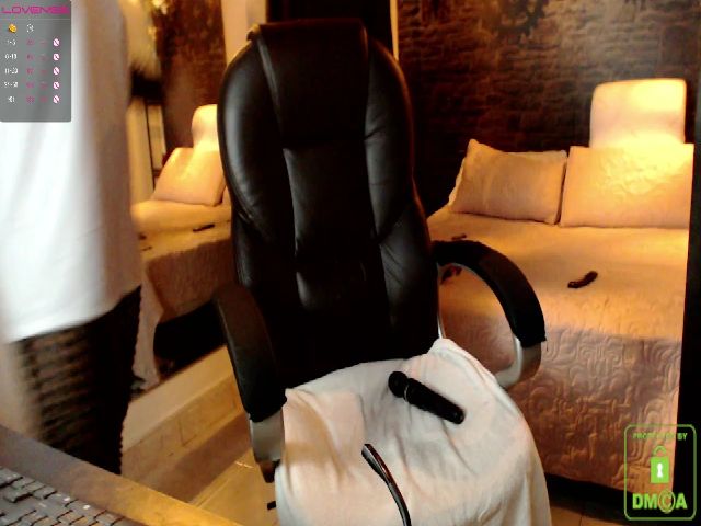 Live sex webcam photo for Angelika_Foxx #258400305