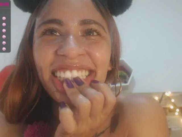 Live sex webcam photo for Susy-Violet #241267449