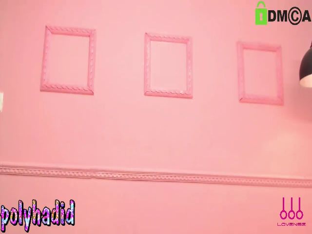 Live sex webcam photo for Polyhadid #252610324