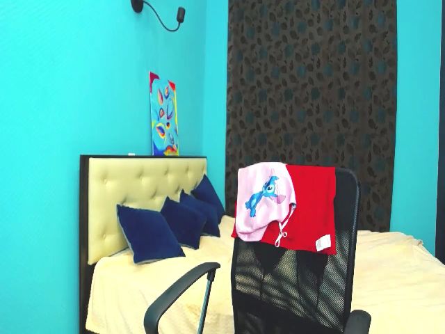 Live sex webcam photo for Myla_Clark #253499426