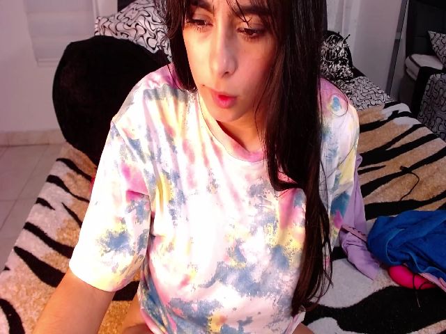 Live sex webcam photo for Evelyn_Evelyn #254867151