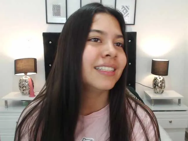 Live sex webcam photo for elacam #240886479