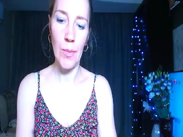 Live sex webcam photo for Oly_nice_ #263310620