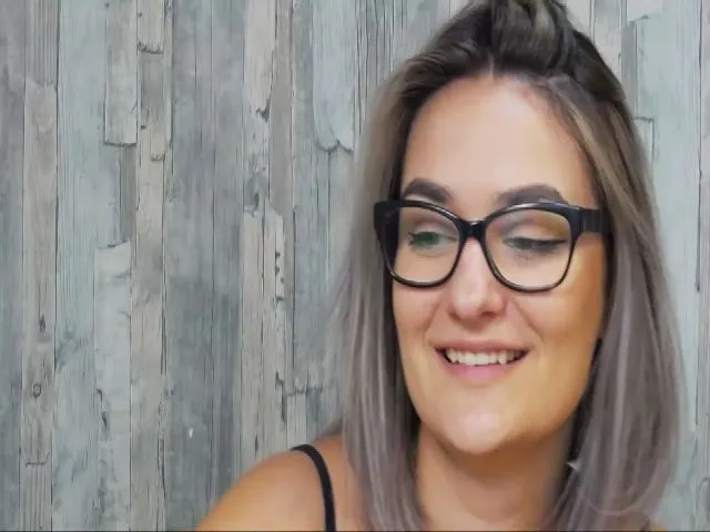 Live sex webcam photo for SecretAmber #259287277