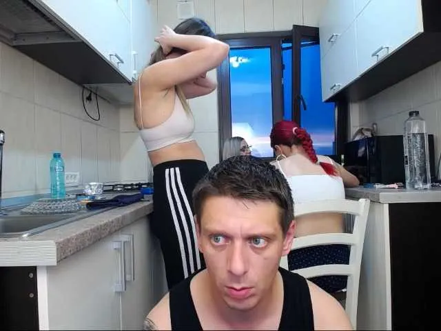 Live sex webcam photo for nolimit3some #247231890