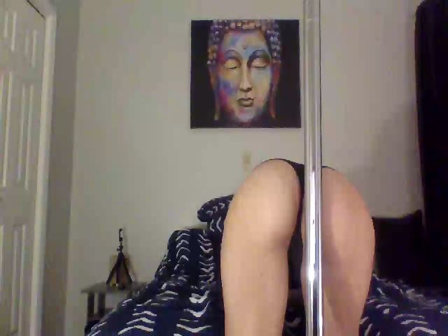 Live sex webcam photo for Heavenllyy #261069802