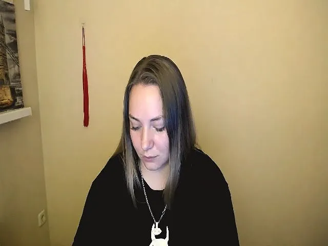 Live sex webcam photo for StellaJ_ #258377691