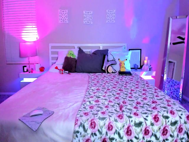 Live sex webcam photo for kaydolll #261807990