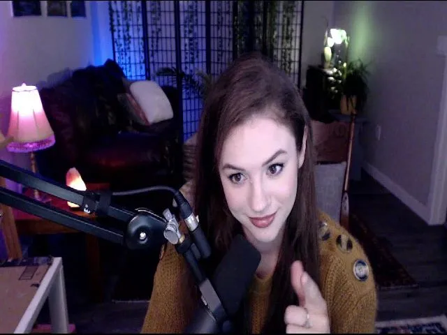 Live sex webcam photo for Sophelia #252719876