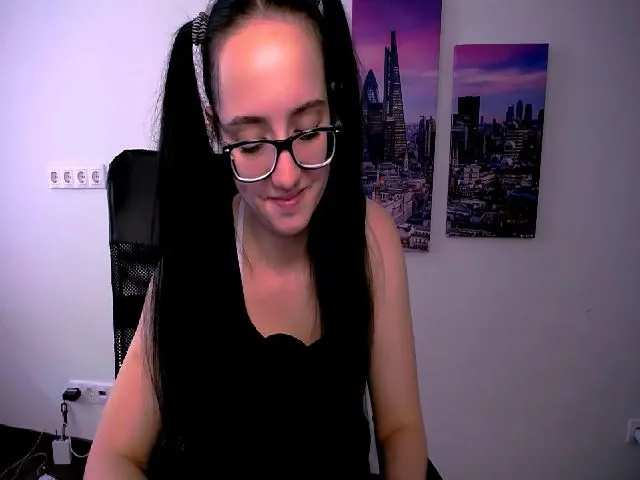 Live sex webcam photo for RebekaJo #263585823