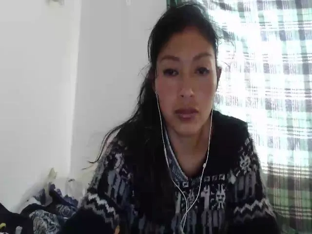 Live sex webcam photo for CHILENITAHOT #256026980