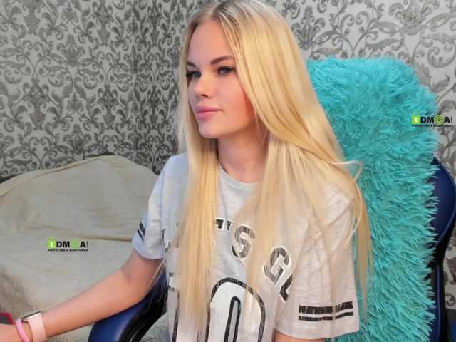 Live sex webcam photo for -ollia- #241340022