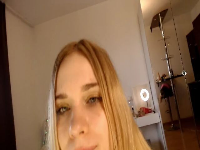 Live sex webcam photo for Nona_Key #252487262