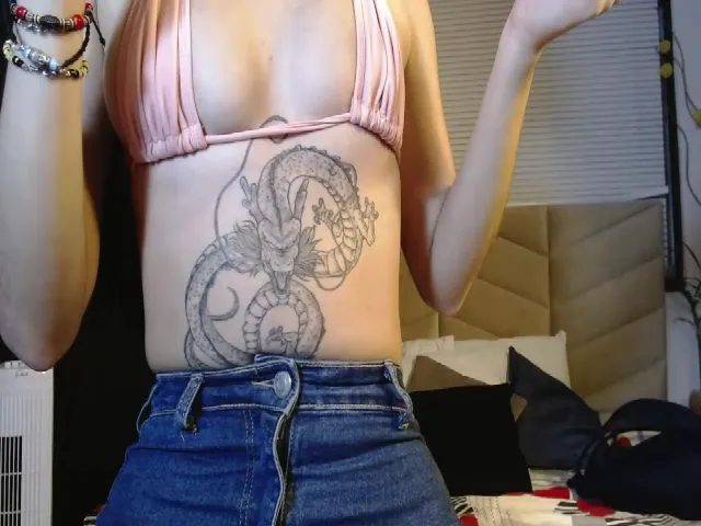 Live sex webcam photo for ShenLong3 #265636961