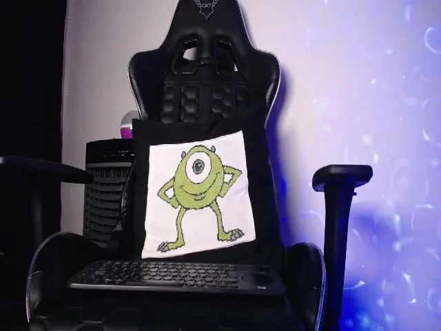 Live sex webcam photo for BiancaMiller #264848688