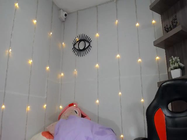 Live sex webcam photo for ETHANJARA #260283904
