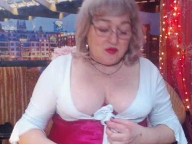 Live sex webcam photo for StarMarmelada #241193804