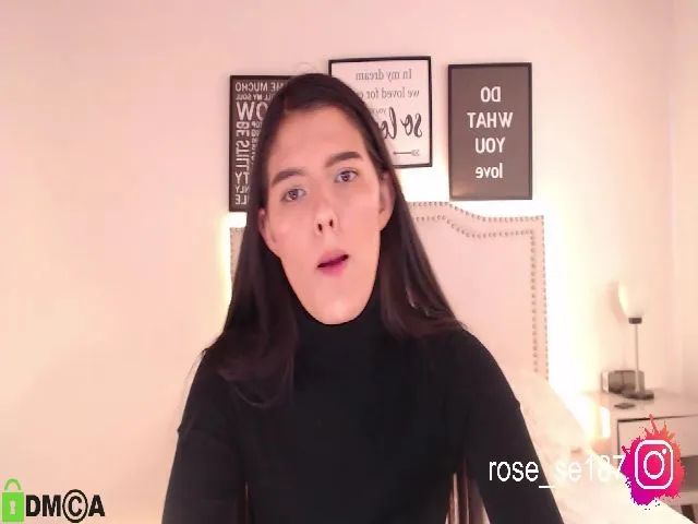Live sex webcam photo for Rose_se #259497913