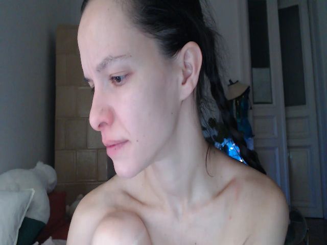 Live sex webcam photo for PetitePinkie #257889047