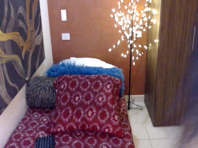 Live sex webcam photo for Forevermanu #255660721