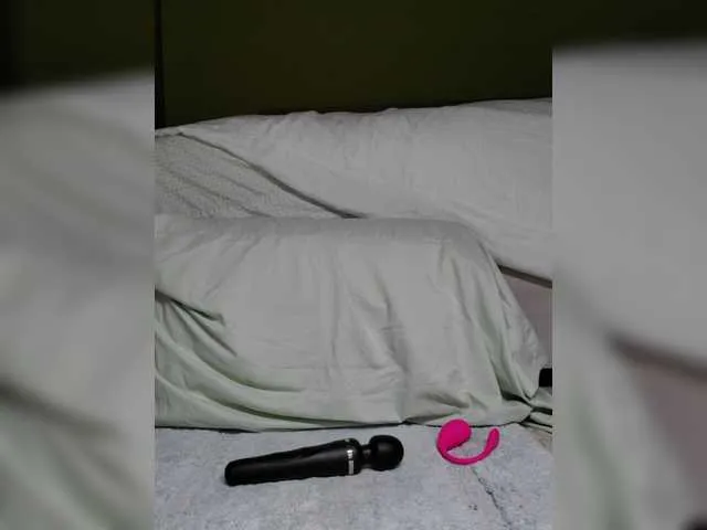 Live sex webcam photo for Ema-love #254319965