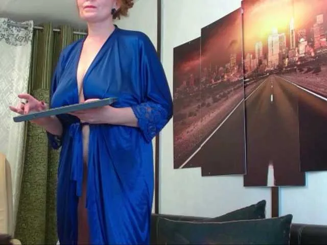 Live sex webcam photo for IvettaShine #241126695