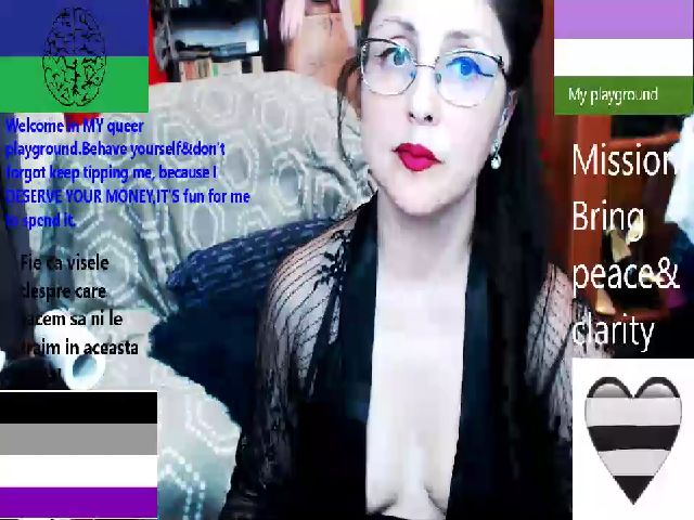 Live sex webcam photo for ImperatrizaS #253261627