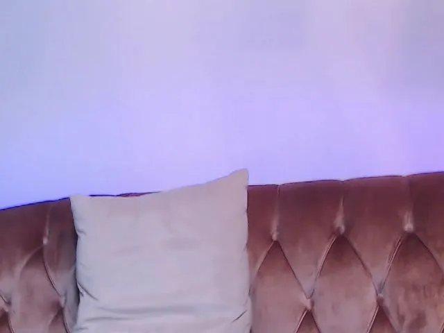 Live sex webcam photo for Samantae #256079350