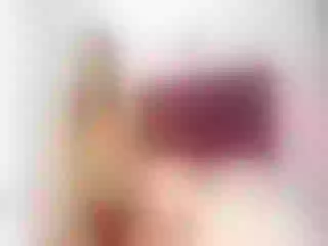 Live sex webcam photo for LittleRed2u #259608061