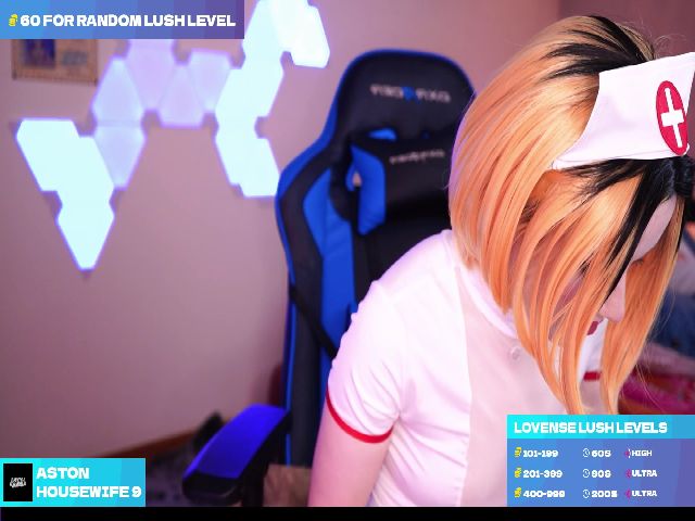 Live sex webcam photo for Annie_may_ #257590650