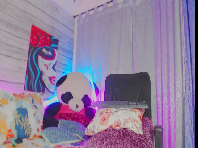 Live sex webcam photo for Lucy_park #256147031