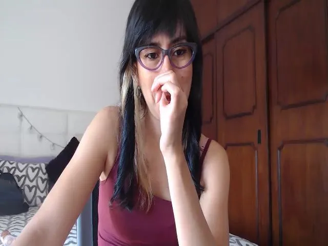 Live sex webcam photo for Evansdani18 #258746948