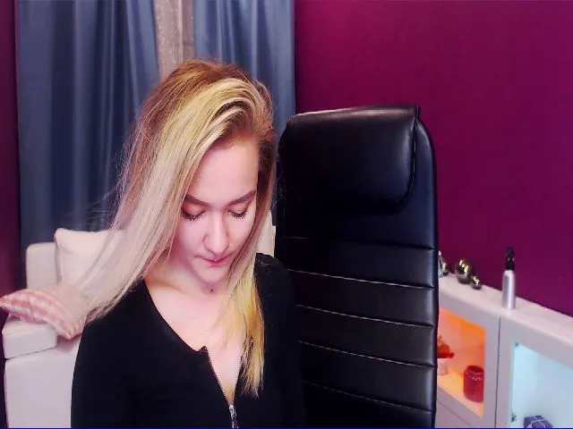 Live sex webcam photo for Kara_Smith #258930811