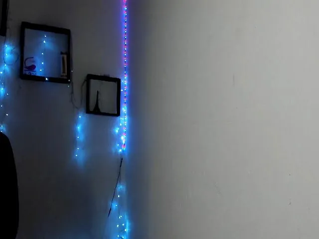 Live sex webcam photo for IrisDeus #261470224