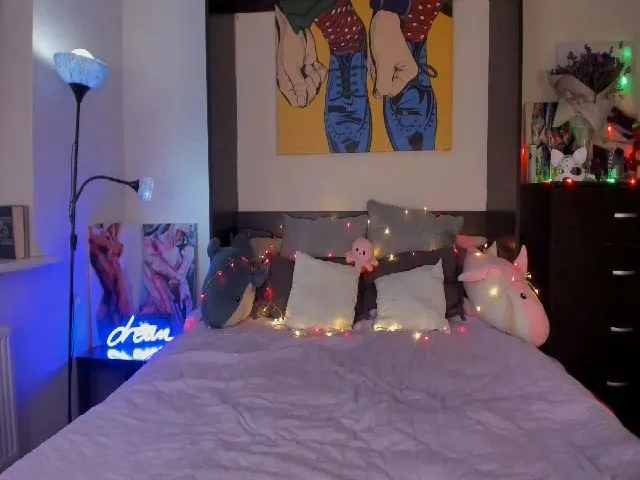 Live sex webcam photo for Holy_Michle #256105539