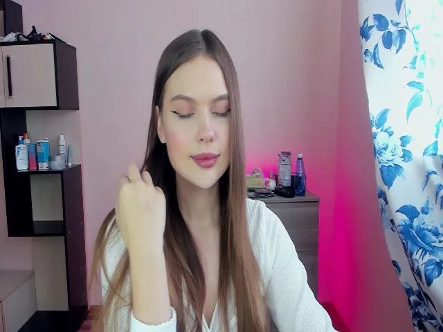 Live sex webcam photo for Daisymarly #265348144
