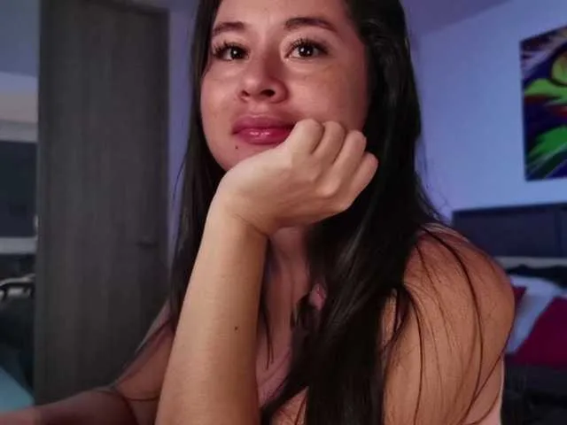 Live sex webcam photo for Sharon-ICG #241273800