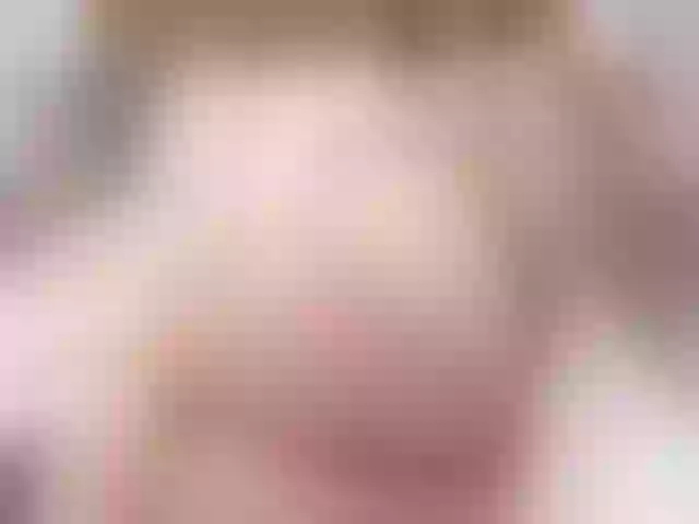 Live sex webcam photo for LissieVans #264622487