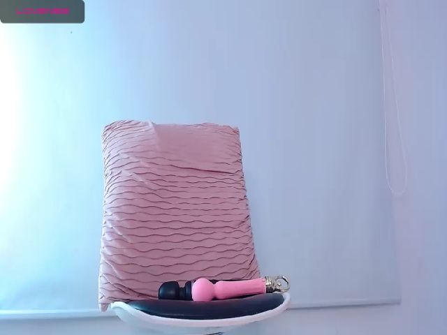 Live sex webcam photo for Michelle_F #255025726