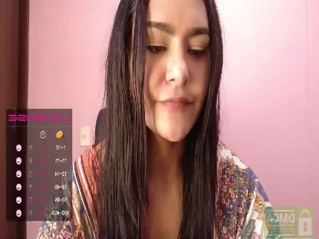 Live sex webcam photo for Anikaweb8 #262665544