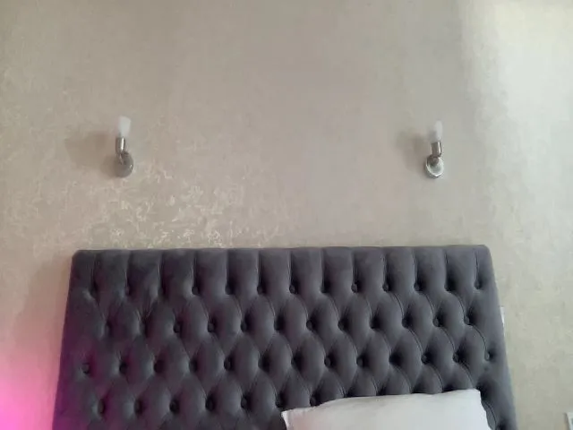 Live sex webcam photo for Moral_core #262114642