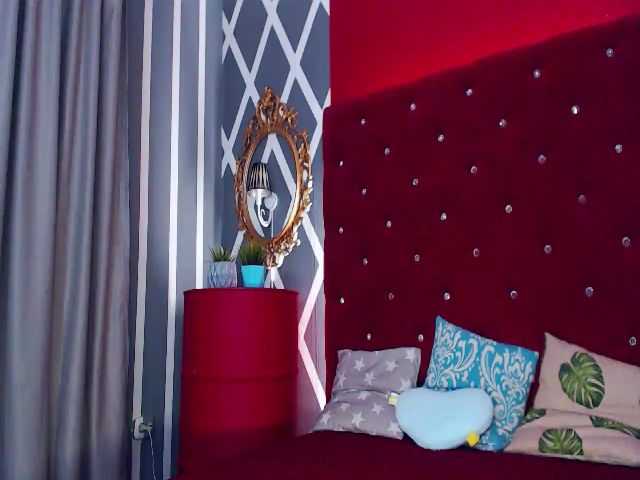 Live sex webcam photo for ElizaDori #261550280